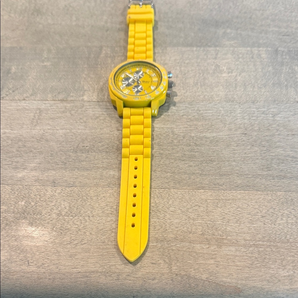 Casual fun watch